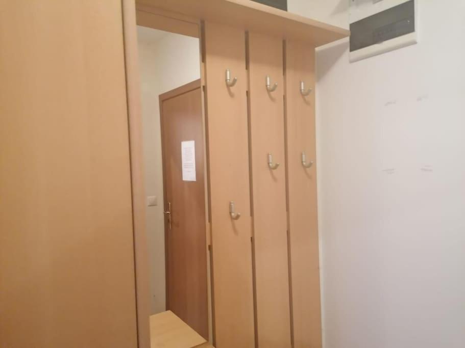 Spacious Fully Furnished Studio In Kavarna Apart Hotel Exterior photo