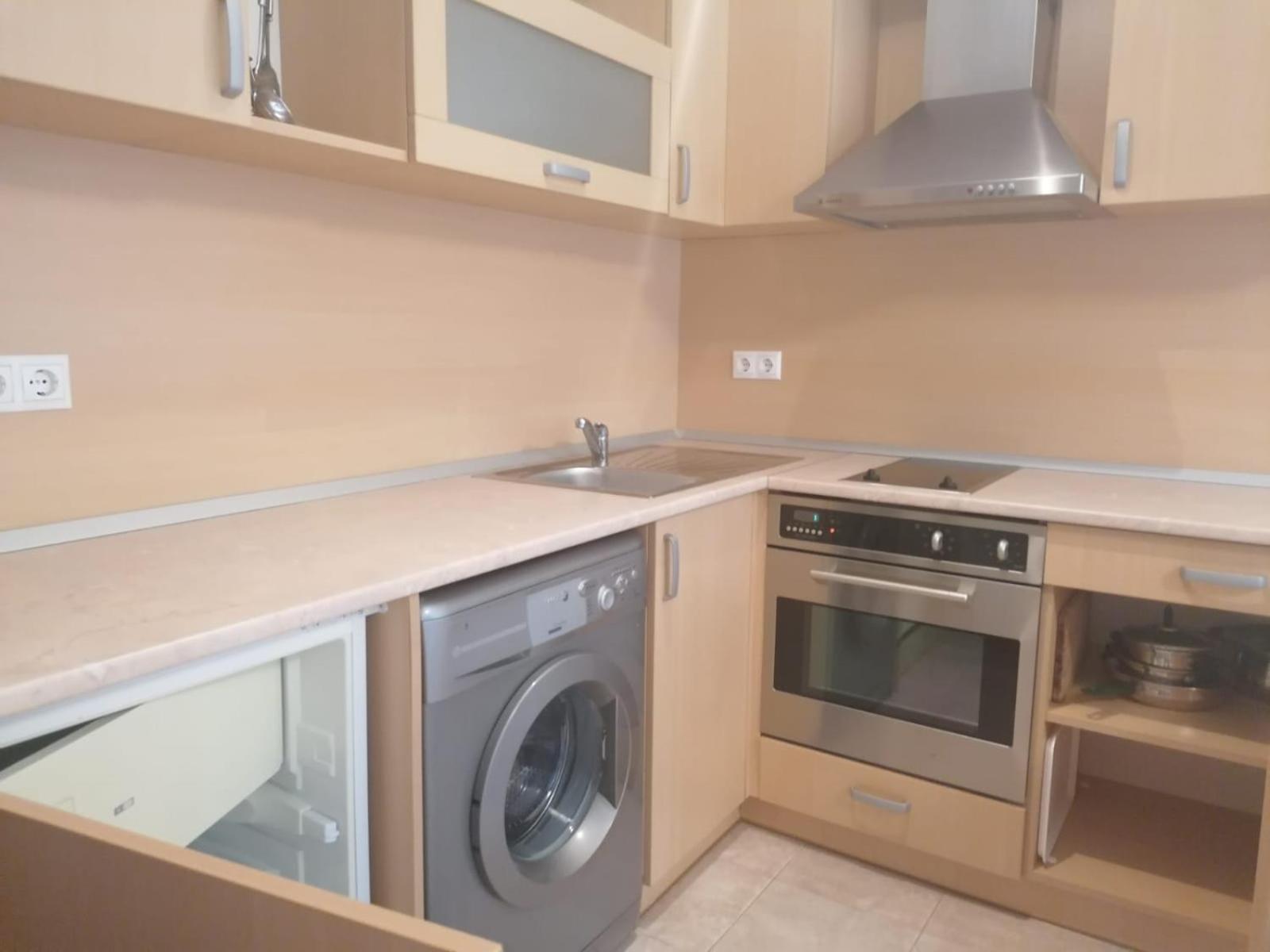 Spacious Fully Furnished Studio In Kavarna Apart Hotel Exterior photo